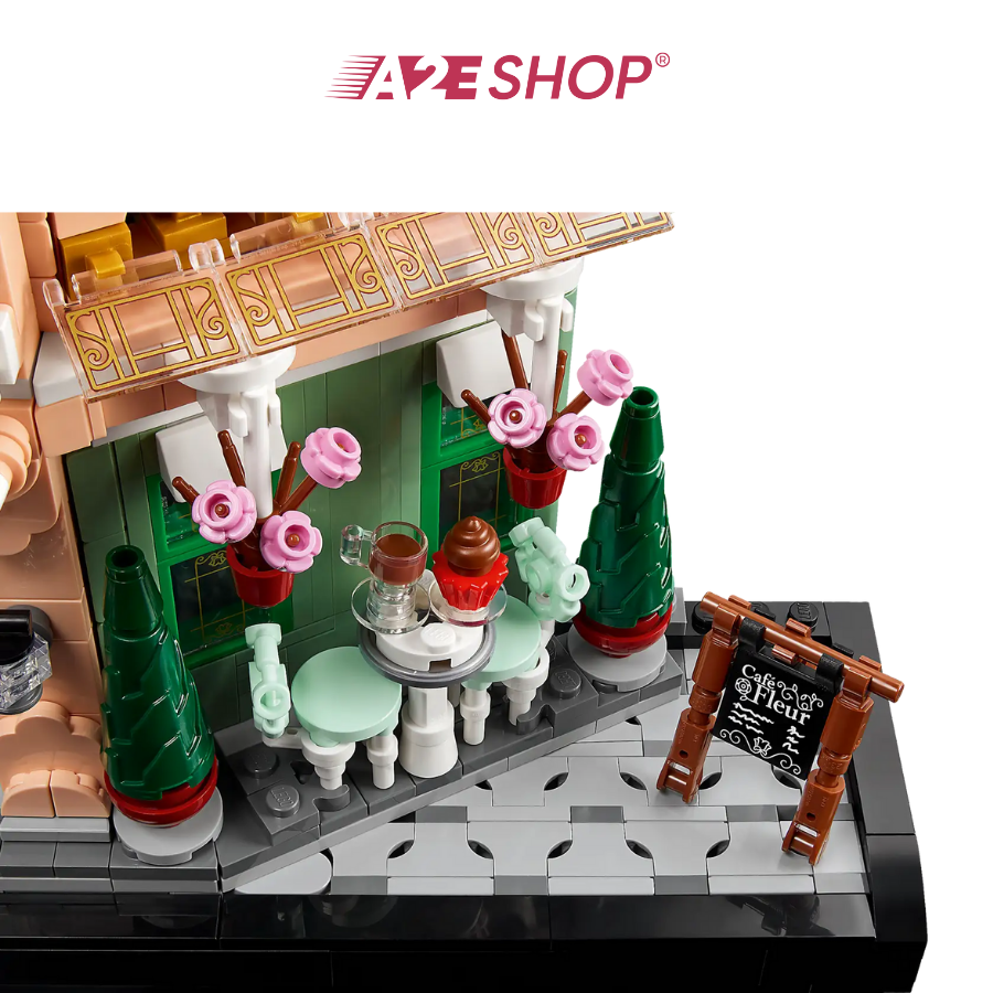 LEGO Icons French Café – Parisian Coffee Shop 3,008 Pieces