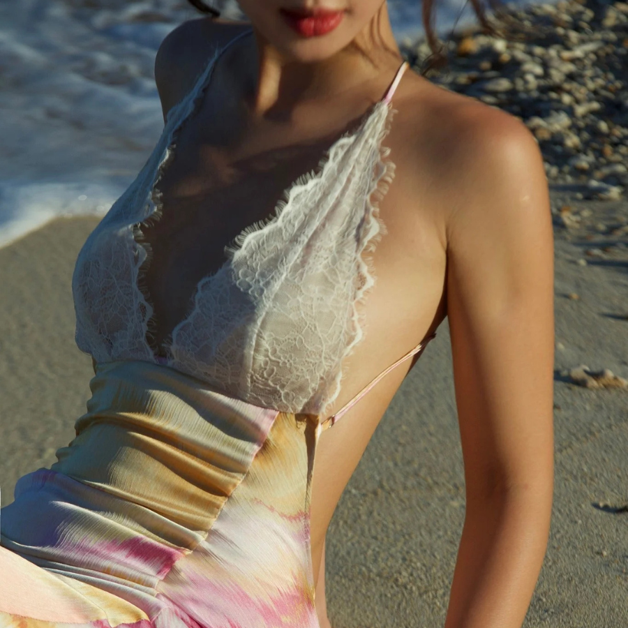 Amara - Lace and Silk backless Maxi Dress